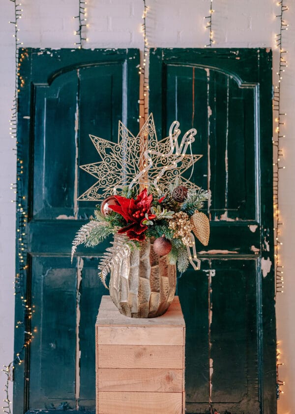 Royal Christmas kerstarrangement met lichtgevend hert